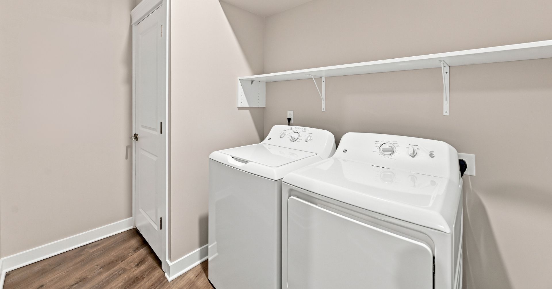 SOMO Laundry Room